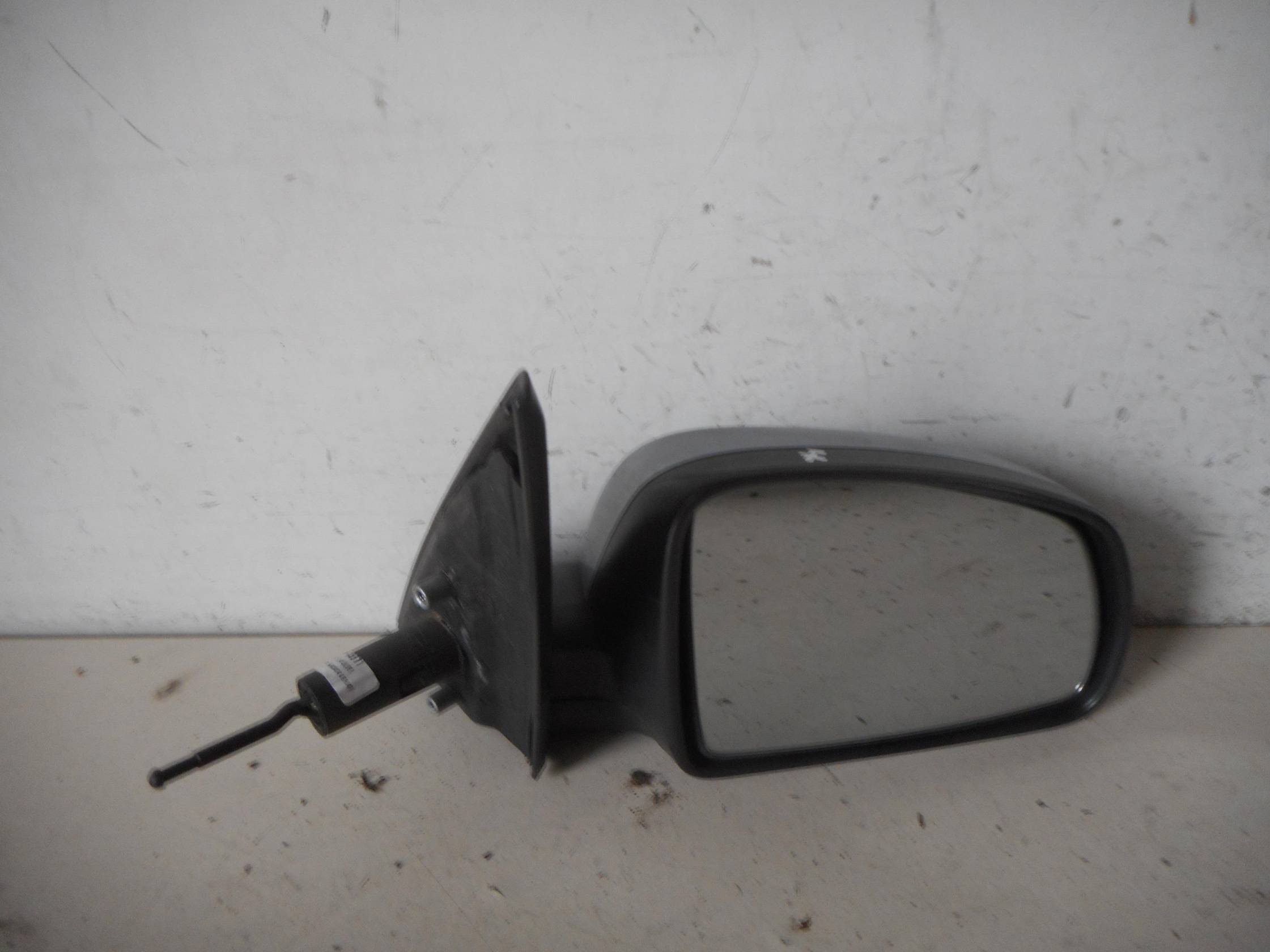 Retrovisore est. dx.